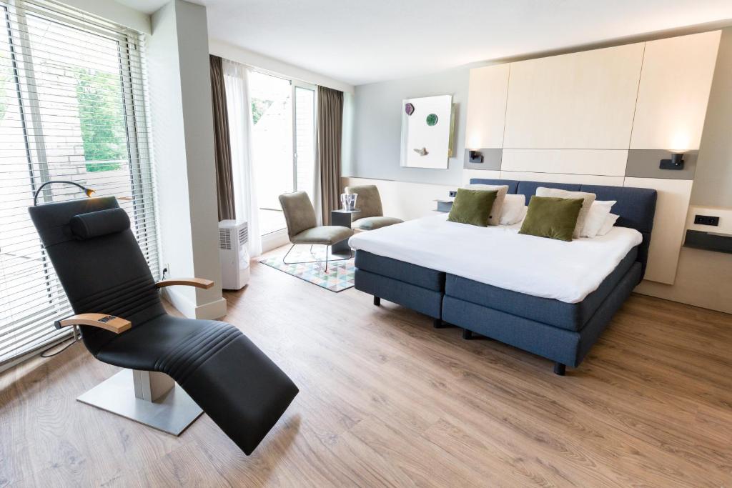 
Superior Room with Spa Access
