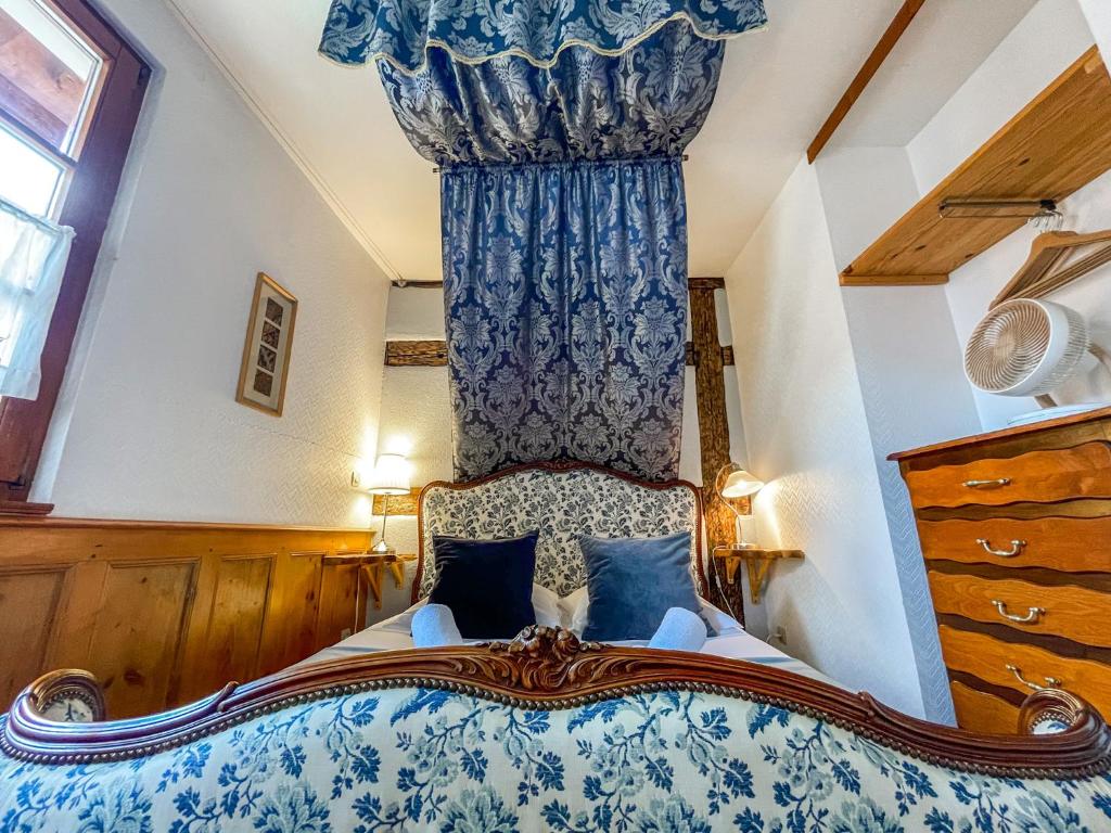 La Maison Bleue - Historic House in the Heart of Riquewihr – photo 45