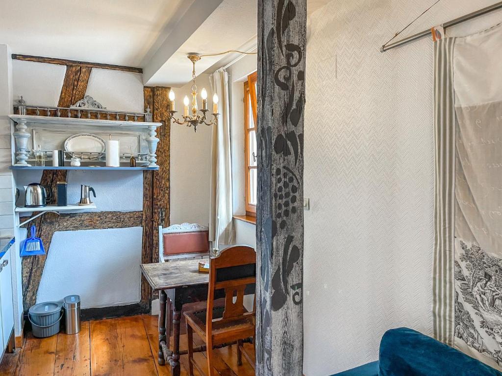 La Maison Bleue - Historic House in the Heart of Riquewihr – photo 49