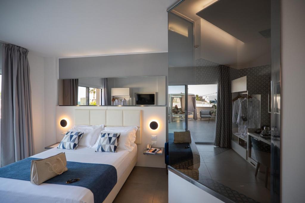 Resort La Battigia Beach & Spa - Suite Avec Terrasse Et Vue Mer