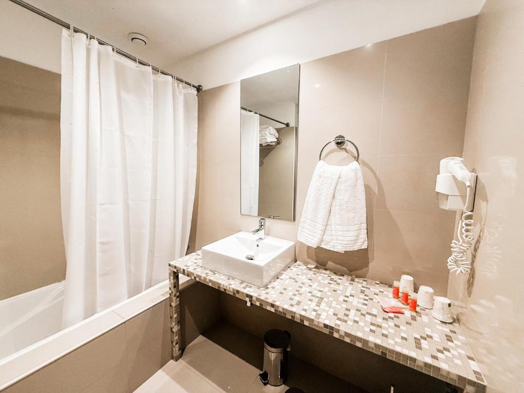 Stay Hotel Porto Centro Antas - Resim 7