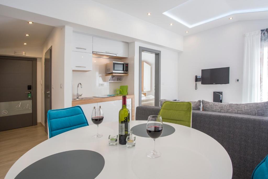 Adrion Aparthotel - 8