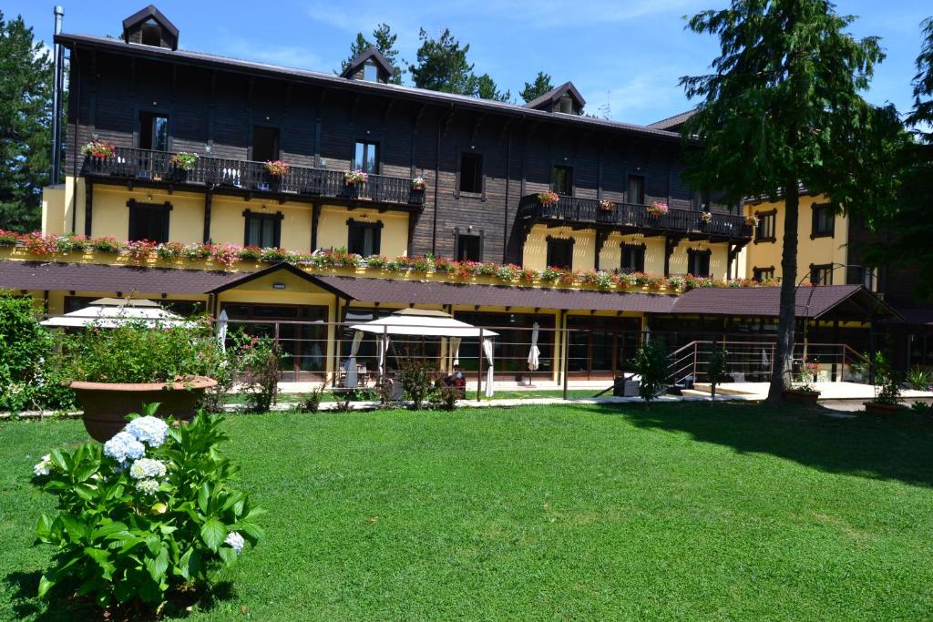 Zahrada ubytování Parco dei Pini - Sila Wellness Hotel