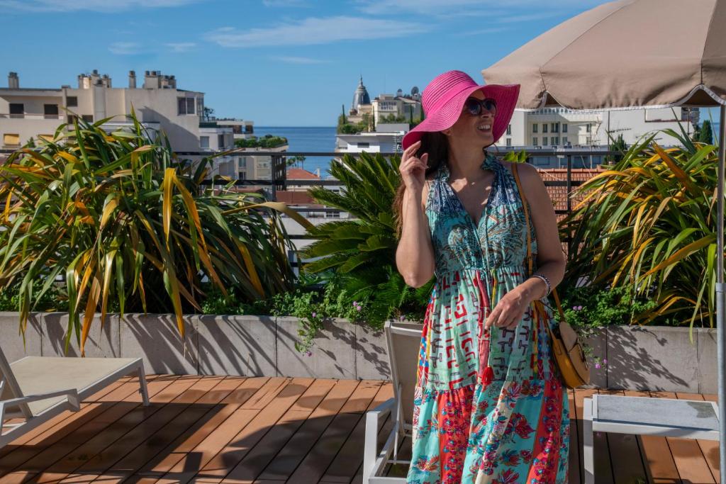 Best Western Premier Le Patio des Artistes Wellness Jacuzzi - Resim 9