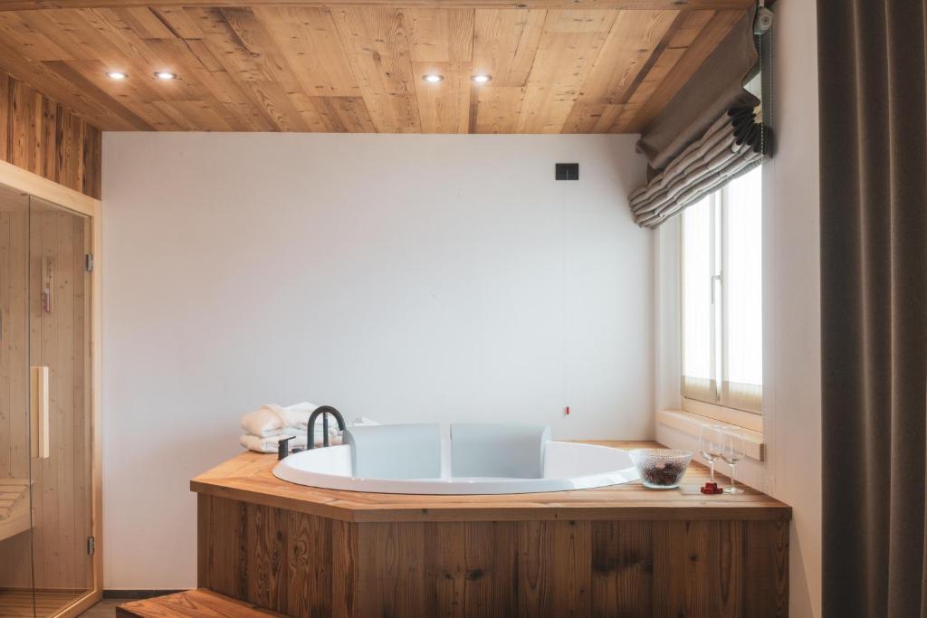 Oltre Alpine Hotel - Suite Con Sauna