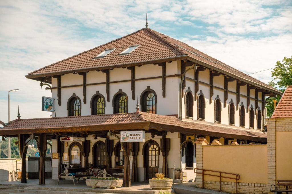 Photo de la galerie de l'établissement Révkapu Panzió Mohács, à Mohács