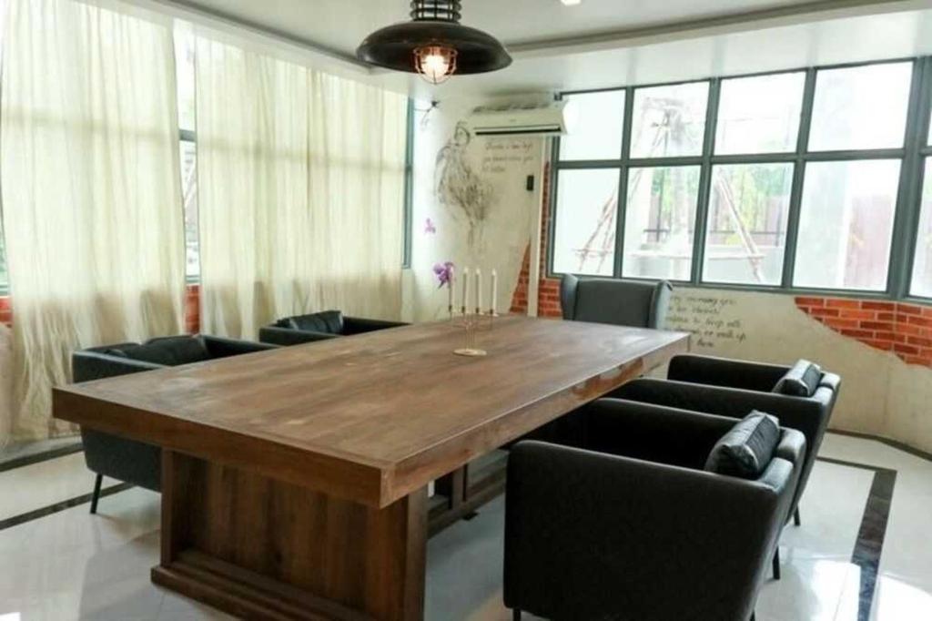 Dancenter Sukhumvit 107 Bangkok Hotel - Resim 13