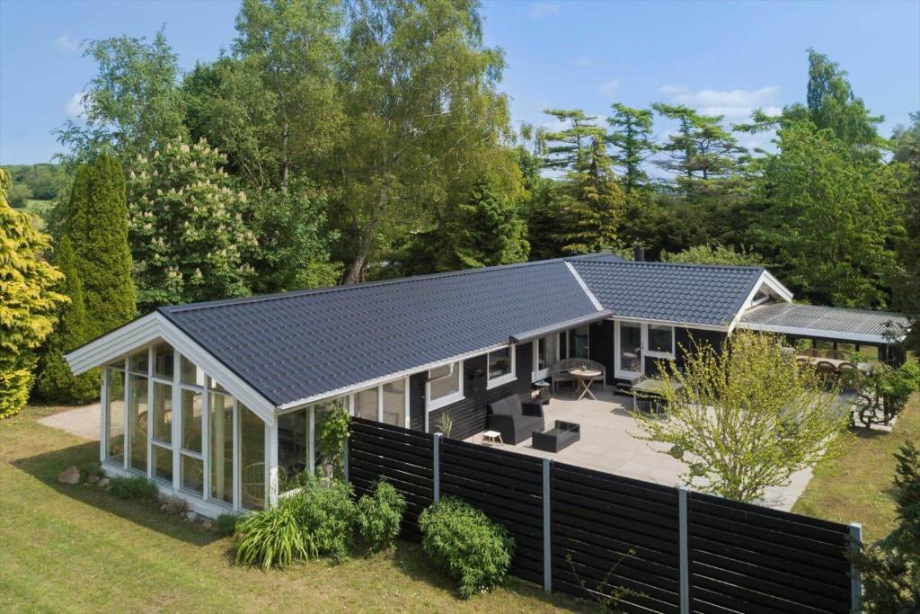 an overhead view of a house with a solar roof at 3006-Stege-Bunden-6 in Stege