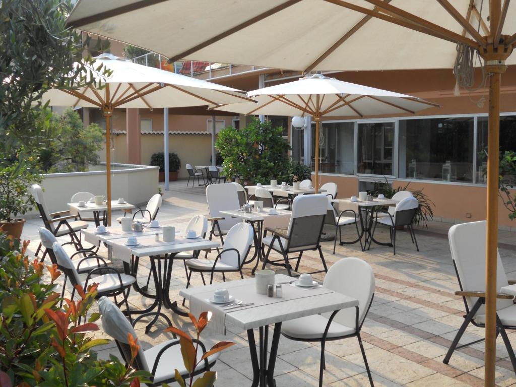 Restaurace v ubytování Hotel Astoria