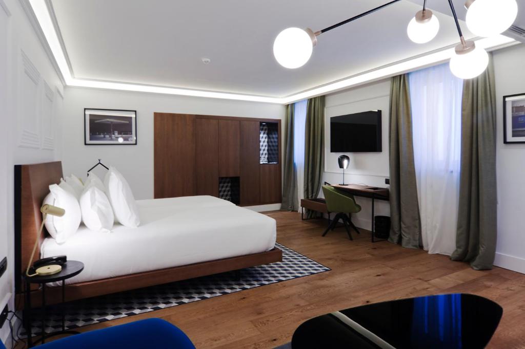 One Shot Palacio Reina Victoria 04, ולנסיה – מחירים מעודכנים ...