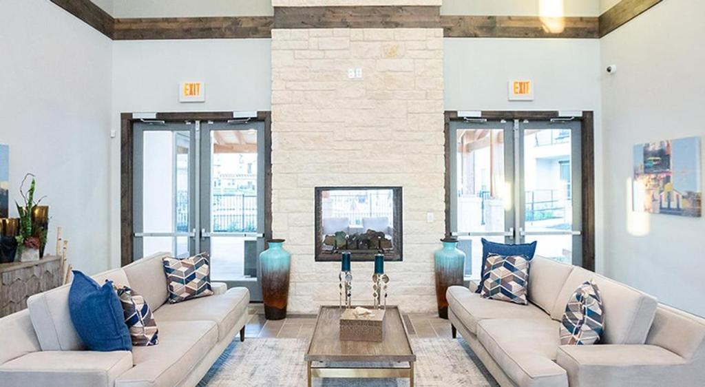 Posezení v ubytování Landing Apartments - Shadow Glen