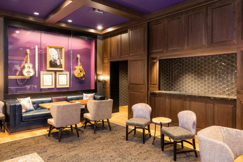Dollywood's HeartSong Lodge & Resort photo
