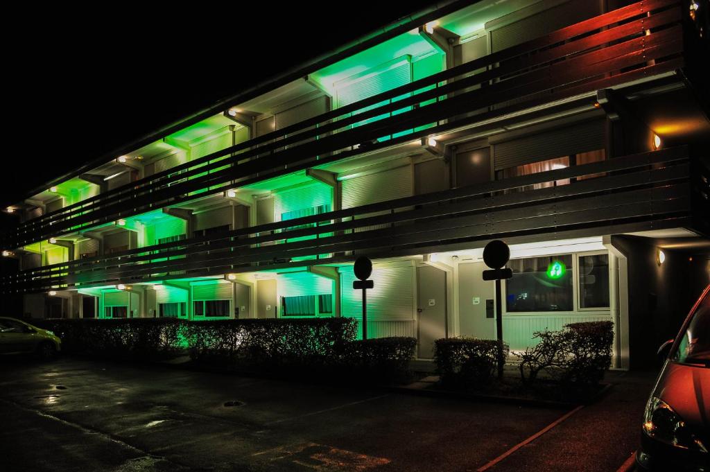 Campanile Reims Est - Taissy - Resim 14