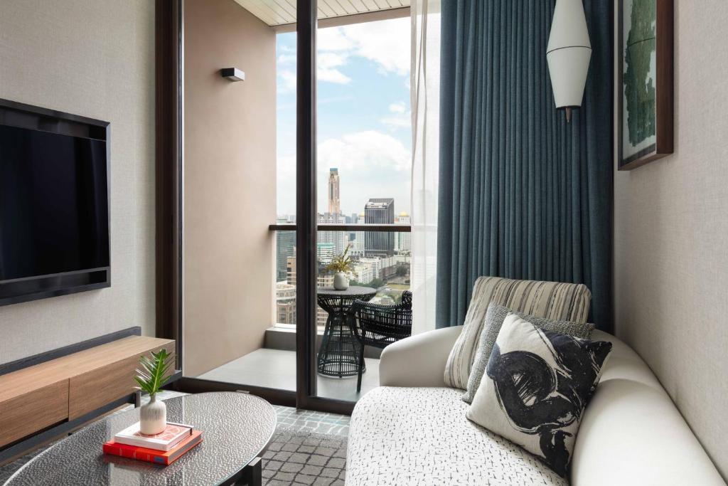 Kimpton Maa-Lai Bangkok by IHG - 5