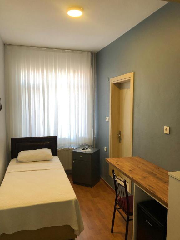 GOLD SARAY PANSİYOn - Single Room