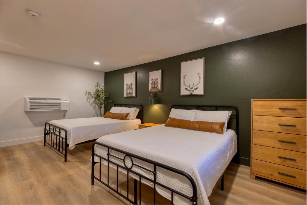 TimberLodge Inn - Habitación Estándar King