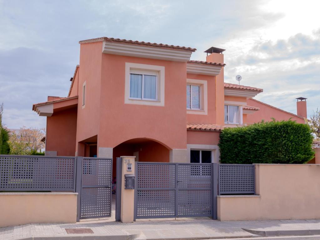 Casa para 8 personas a pie del mar SOLO FAMILIAS