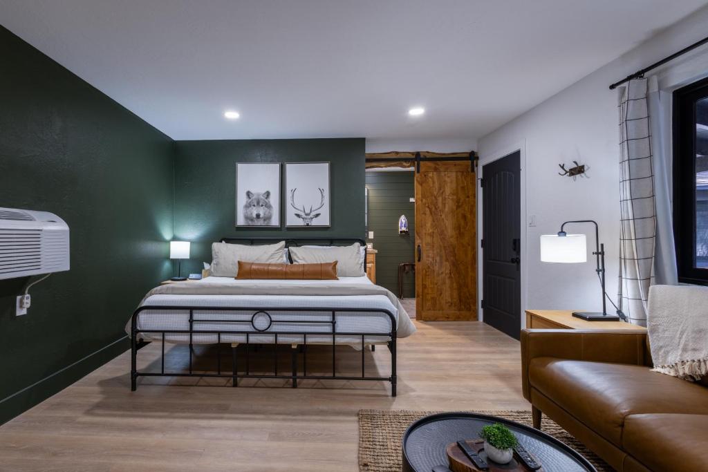 TimberLodge Inn - 套房 - 带Spa浴缸 - 可携带宠物入住