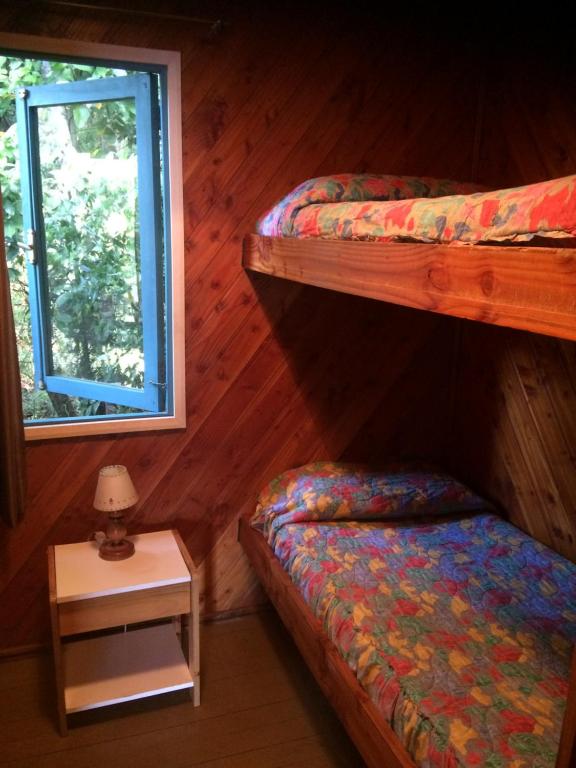 Cabaña Celeste - Acceso directo a playa lago Caburgua y cancha de tenis - direct access Beach in Cab