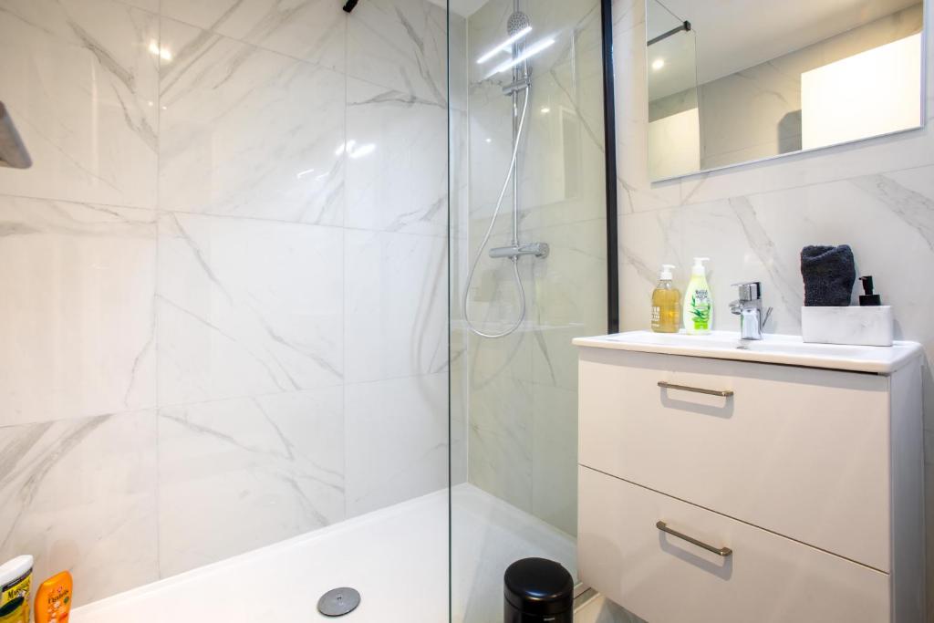 Newly renovated apartment - historical center – photo 28