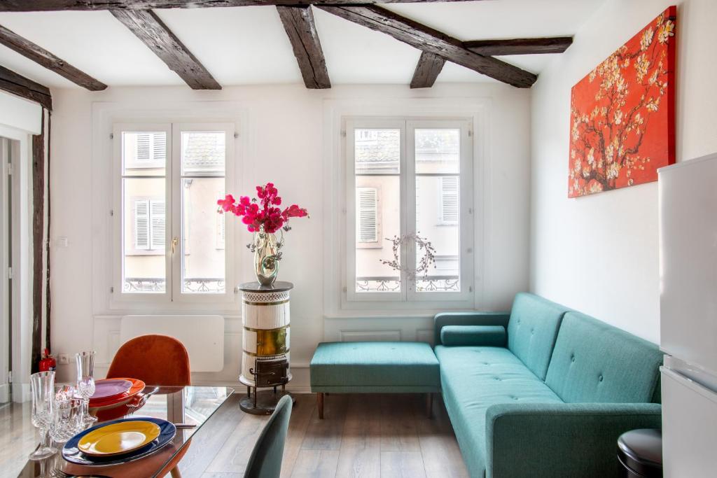 Newly renovated apartment - historical center – photo 37