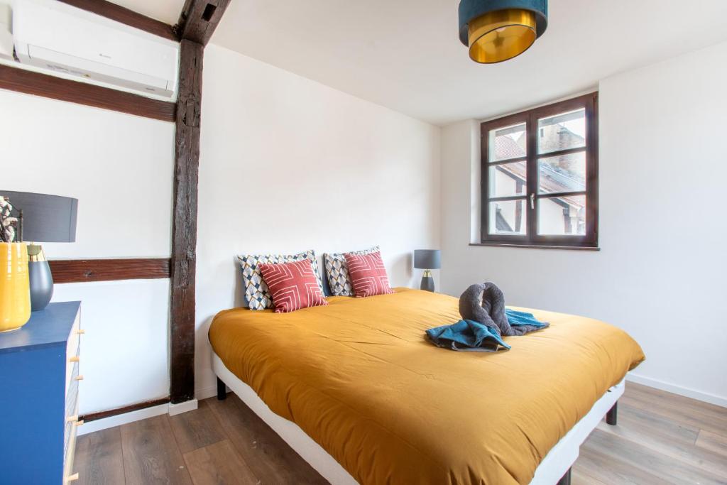Newly renovated apartment - historical center – photo 43