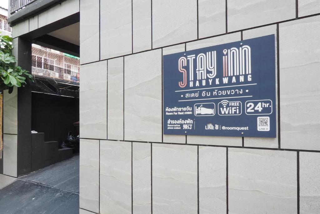 RQ Bangkok Huai Khwang by Collection O - Resim 3