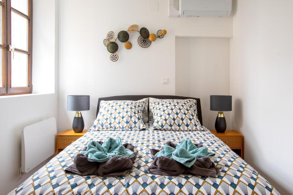 Newly renovated apartment - historical center – photo 24