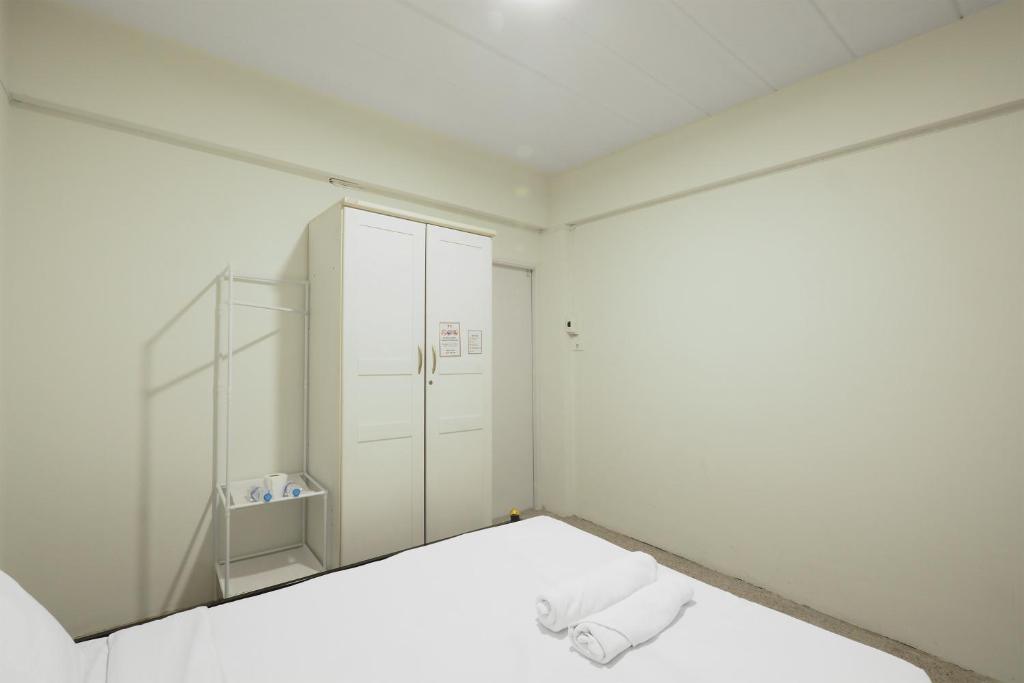 RQ Bangkok Huai Khwang by Collection O - Resim 16