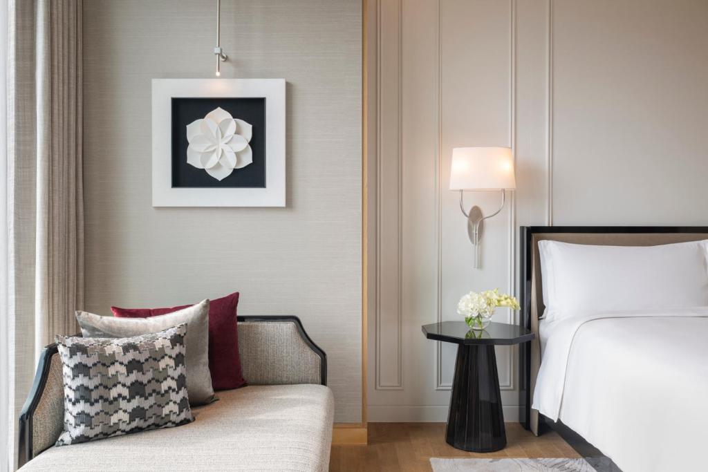 The Ritz-Carlton, Bangkok - Resim 6