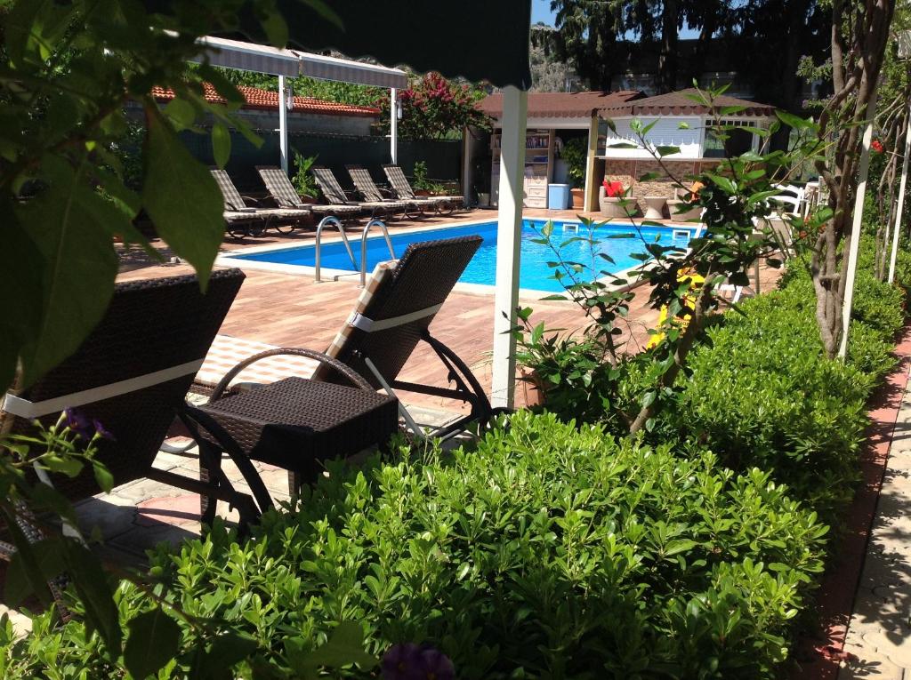 Bazén v ubytování Berg Hotel nebo v jeho okolí