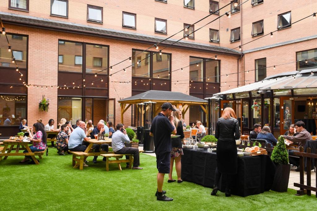 Pendulum Hotel - Resim 5