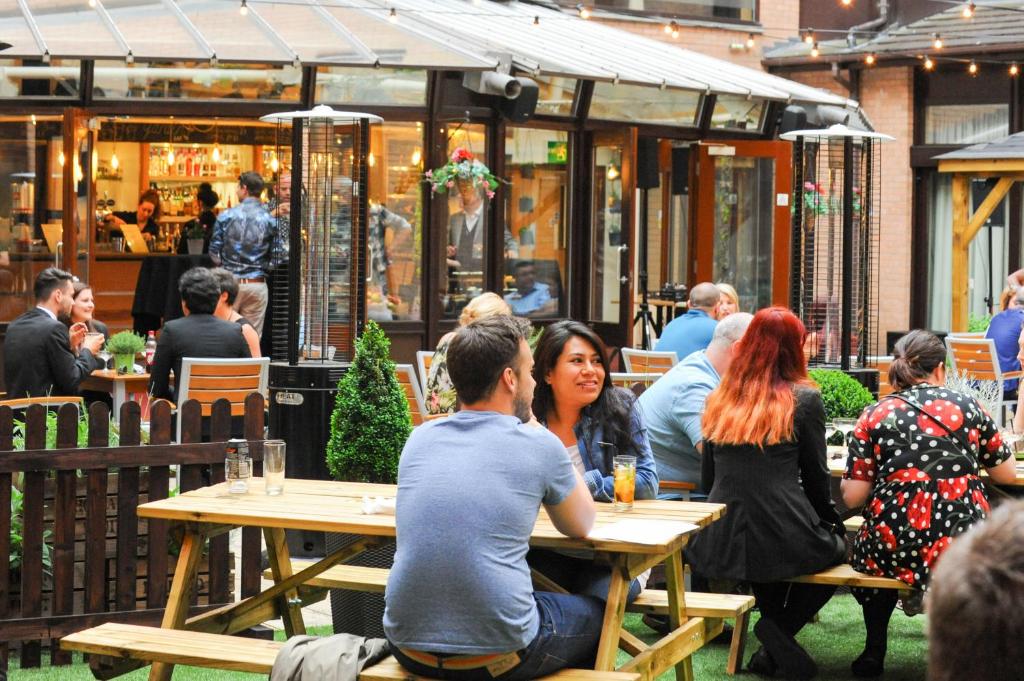 Pendulum Hotel - Resim 23