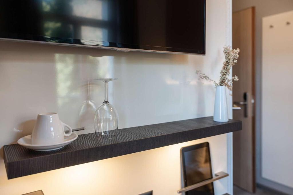 Hotel Derby Interlaken - self check-in - Resim 39