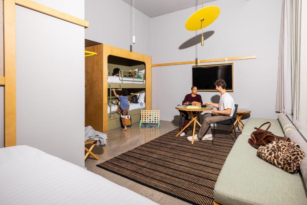 Atura Adelaide Airport - Resim 25