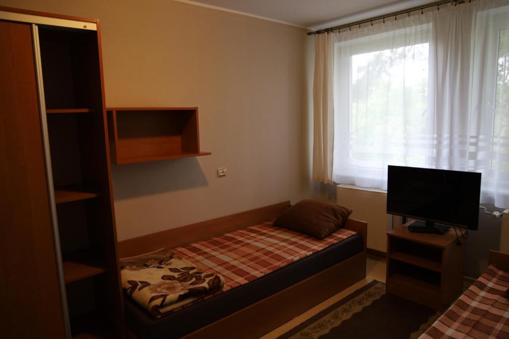 Szkolne Schronisko Młodzieżowe Morena - Habitación Doble Con Baño Privado