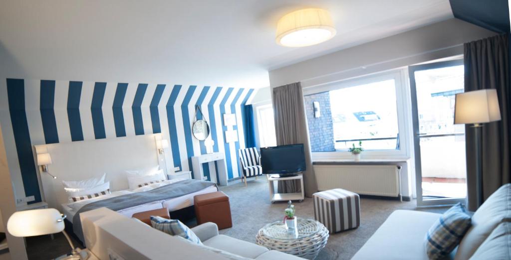 Hotel Regina Maris - Deluxe Double Room With Balcony