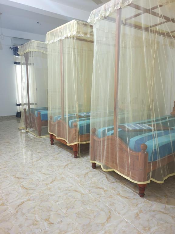 La Safari Inn Tissamaharama - 1