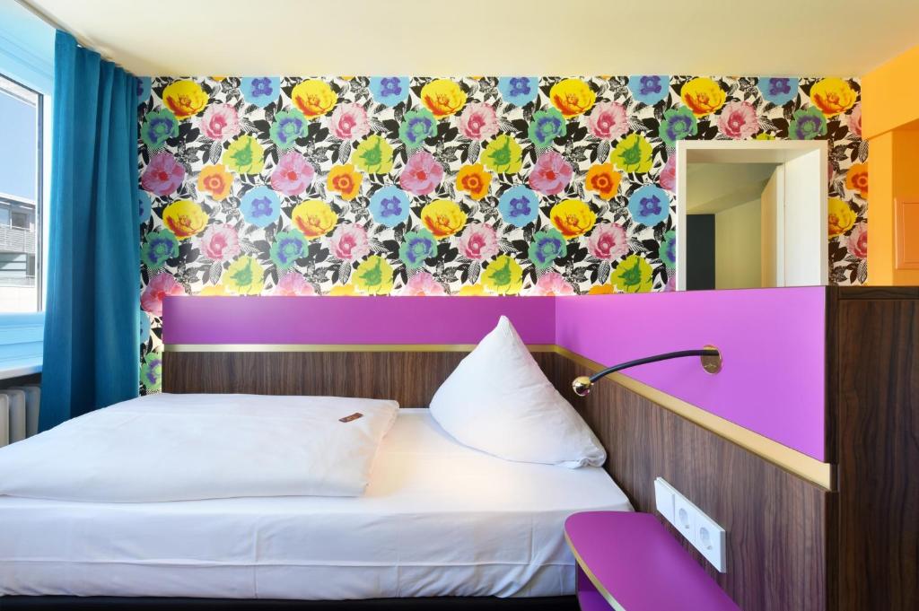 Cityhotel Thüringer Hof new CLASSIC - Self Check-In - Resim 17