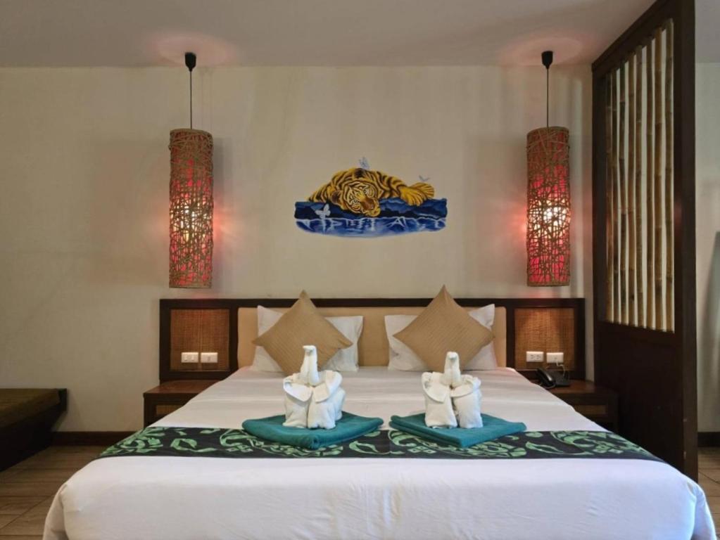 Hotel and Beach Bungalow at Lanta Resort - Habitación Familiar De Lujo