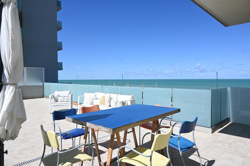 Fotografie z fotogalerie ubytování M448 - Marcelli, trilocale con terrazza e spiaggia condominiale v destinaci Marcelli