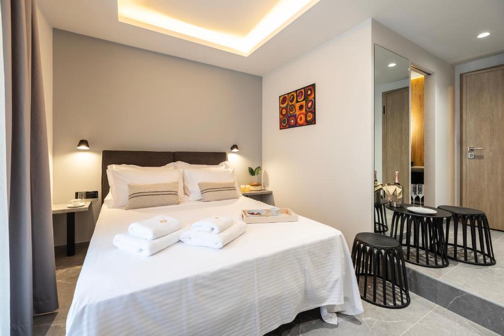 DOMIOS Suites Athens - Resim 11