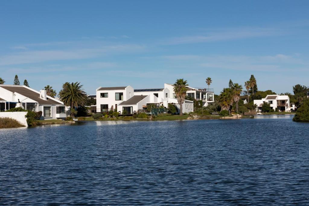 Vlei Cove Guesthouse - Housity