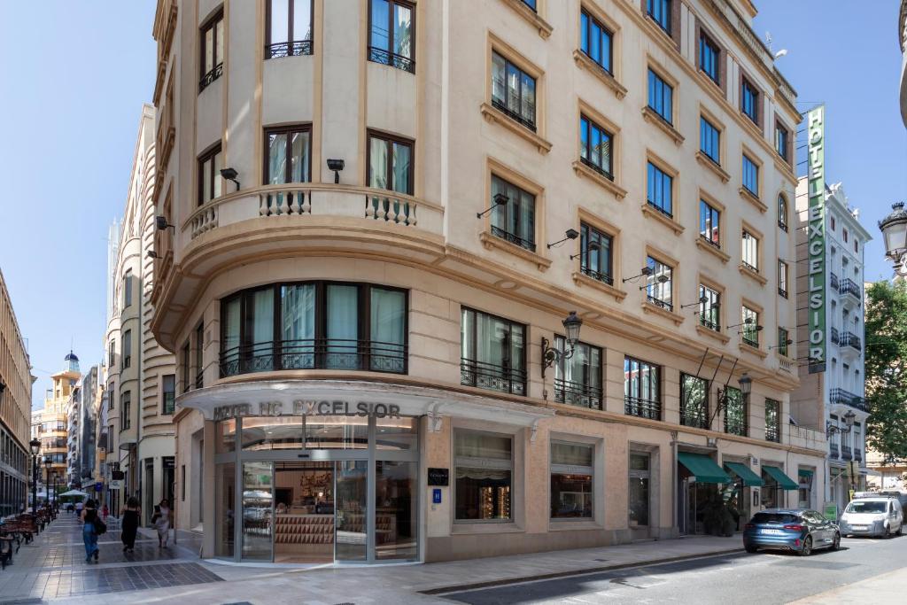 Catalonia Excelsior - Resim 26