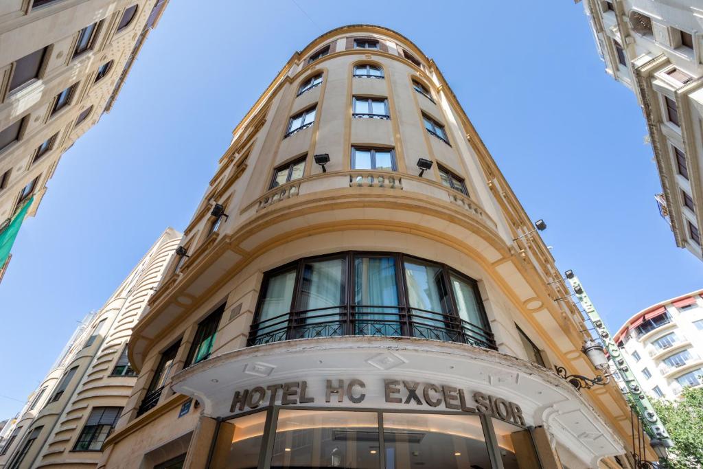 Catalonia Excelsior - Resim 6