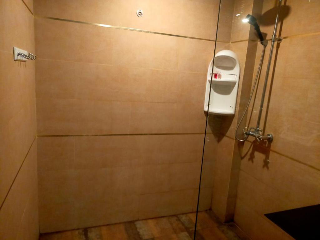 Moonlight Inn Room - Resim 28