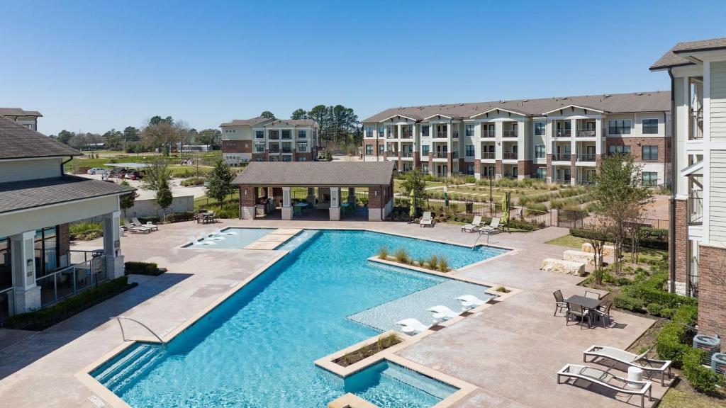 Bazén v ubytování Landing Apartments - Grand Harbor nebo v jeho okolí