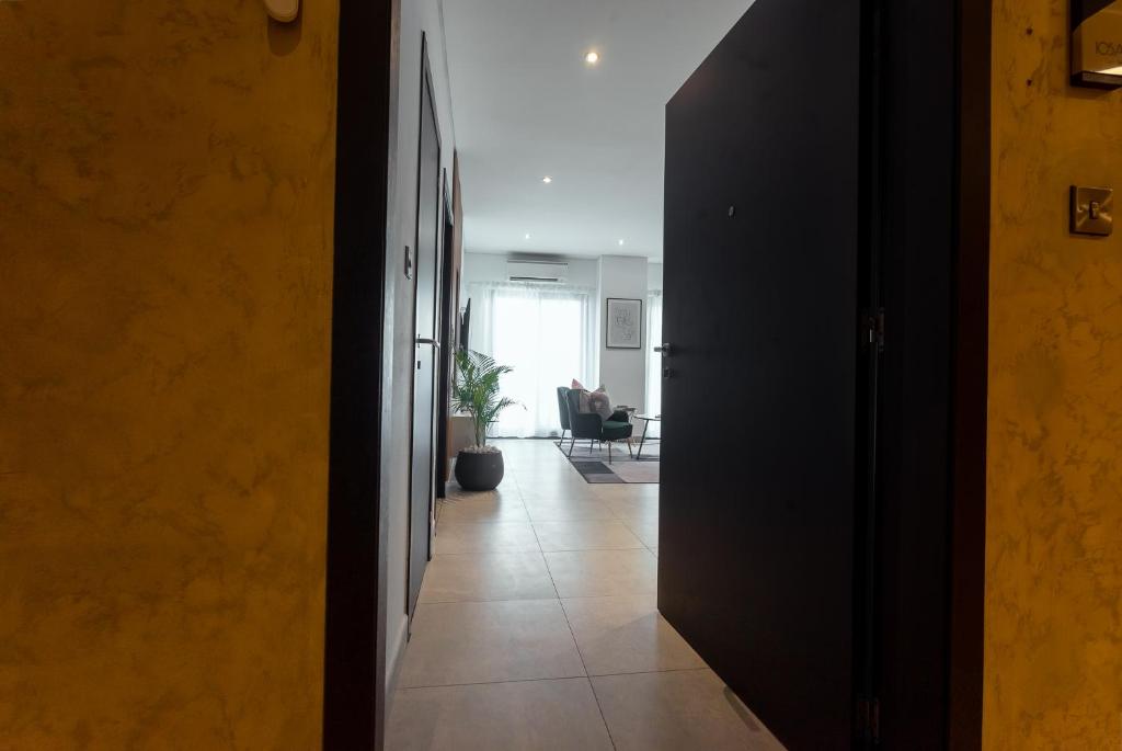 Posezení v ubytování Luxury One-Bedroom Apt at The Signature Near Airport