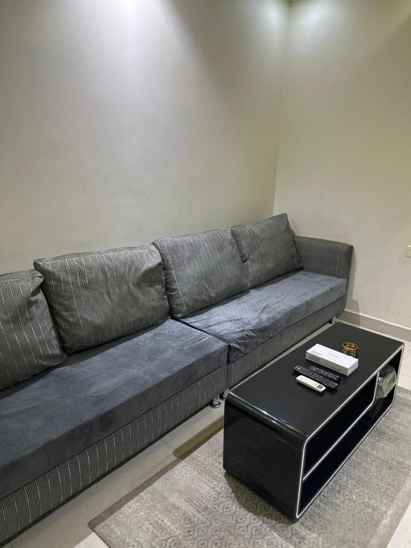 Posezení v ubytování شقق روز للشقق المخدومة