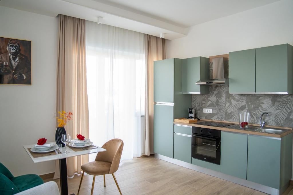 Viroga Suite Apartments